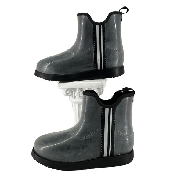 Time and Tru Clear Gray Faux Sherpa Lined Short Boots Women Size 8 - Picture 1 of 15